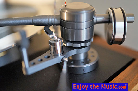 Charisma Audio Musiko Tonearm, Soundeck, And Audio Machina Accessories Review