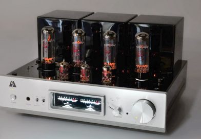 LSA VT-70 Tube Integrated Stereo Amplifier/Headphone Amplifier