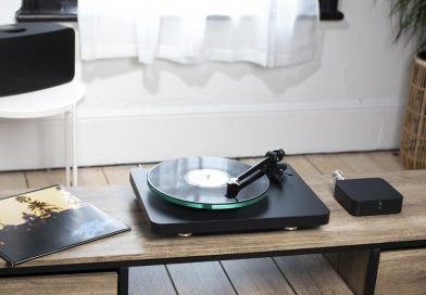 Bluesound HUB with turntable and PULSE 2i connected