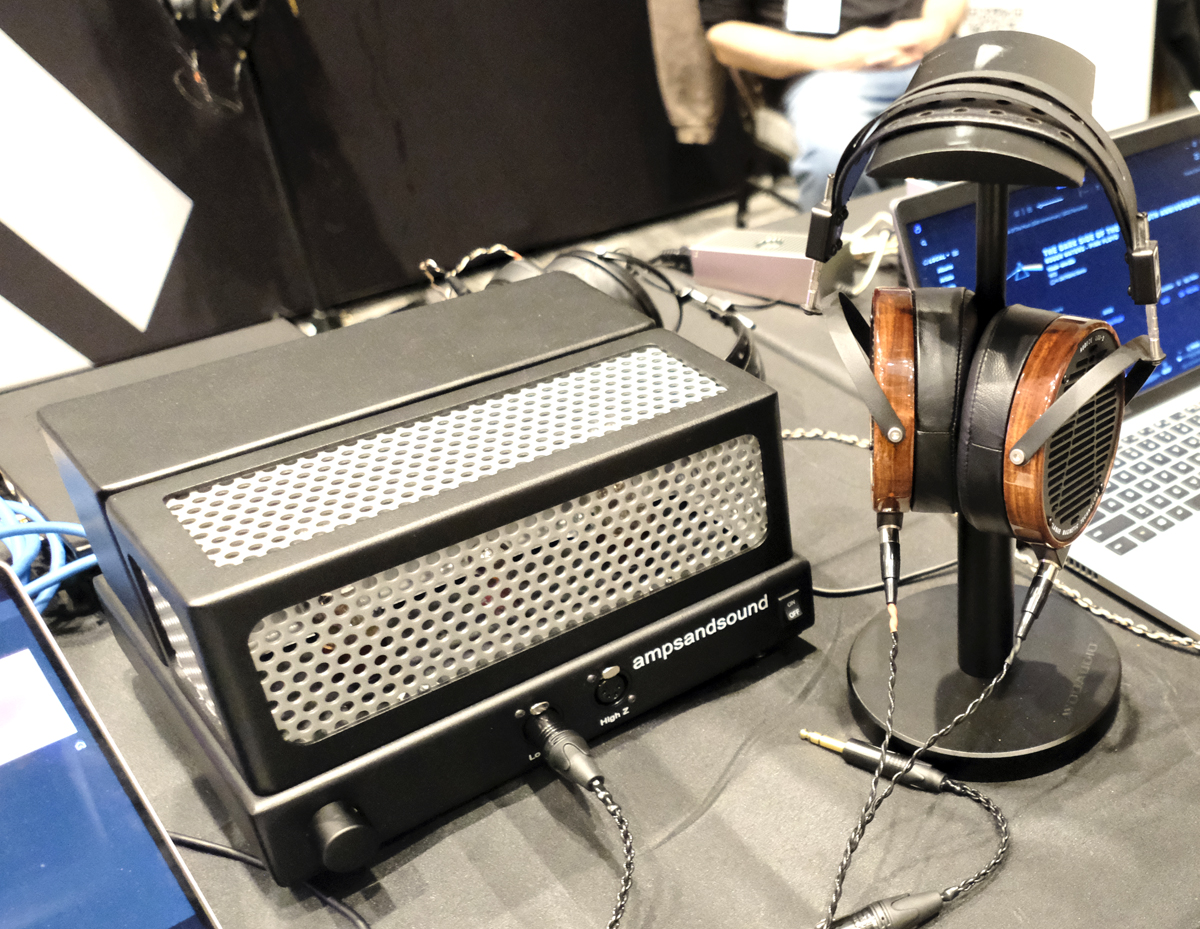 AXPONA 2026 - AUDEZE