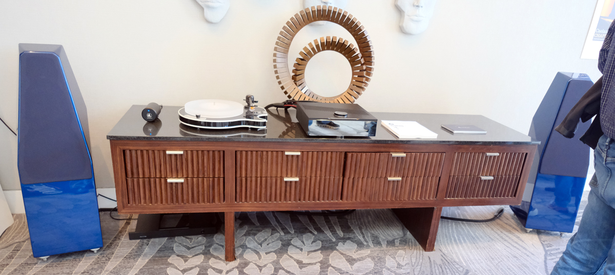 AXPONA 2026 - Quintessence Audio Ltd/Wilson Audio/ClearAudio/LINN